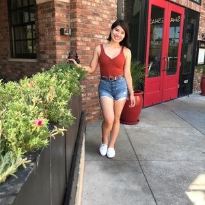 Meet your Posher, Marrissa